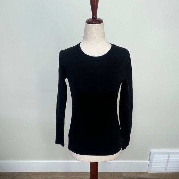 THEORY Women's Wool-Blend Knit Sweater Size S In Black - Picture 1 of 7